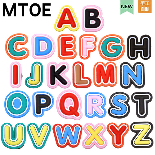 胶彩色英文字母洞洞鞋配饰