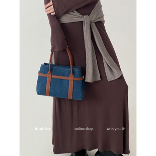 小瑞靓包 温润嬉皮士 通勤牛仔拼接包包女2026新款单肩斜挎托特包