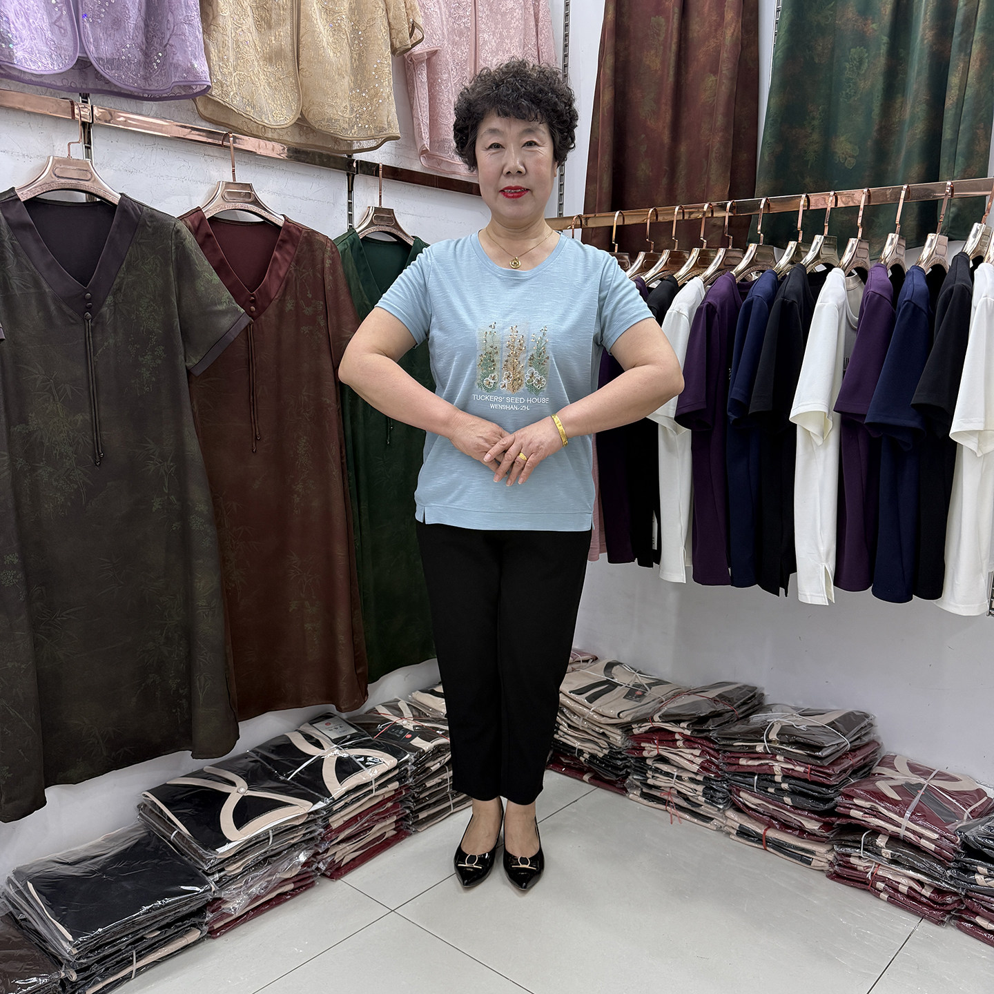 中年妈妈夏季棉麻短袖T恤40-50岁妇女透气烫钻麦穗印花文艺两件套