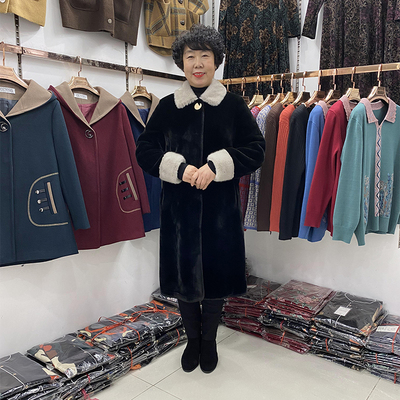 中年妈妈冬季保暖貂毛皮毛一体