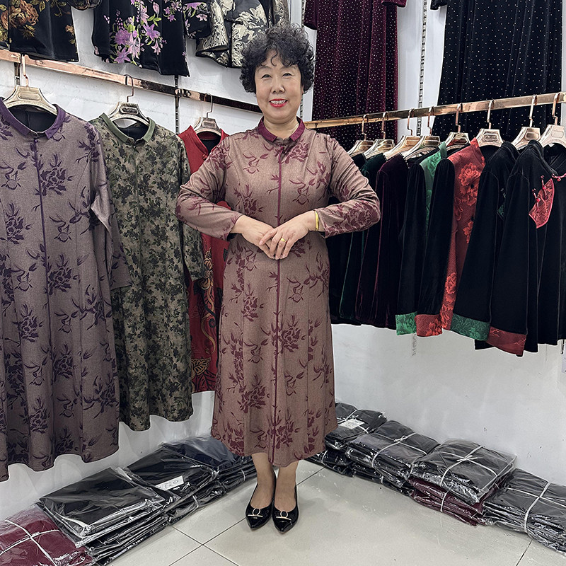 大码女装早秋新款妈妈娃娃领碎花连衣裙女遮肚子长袖气质今年流行