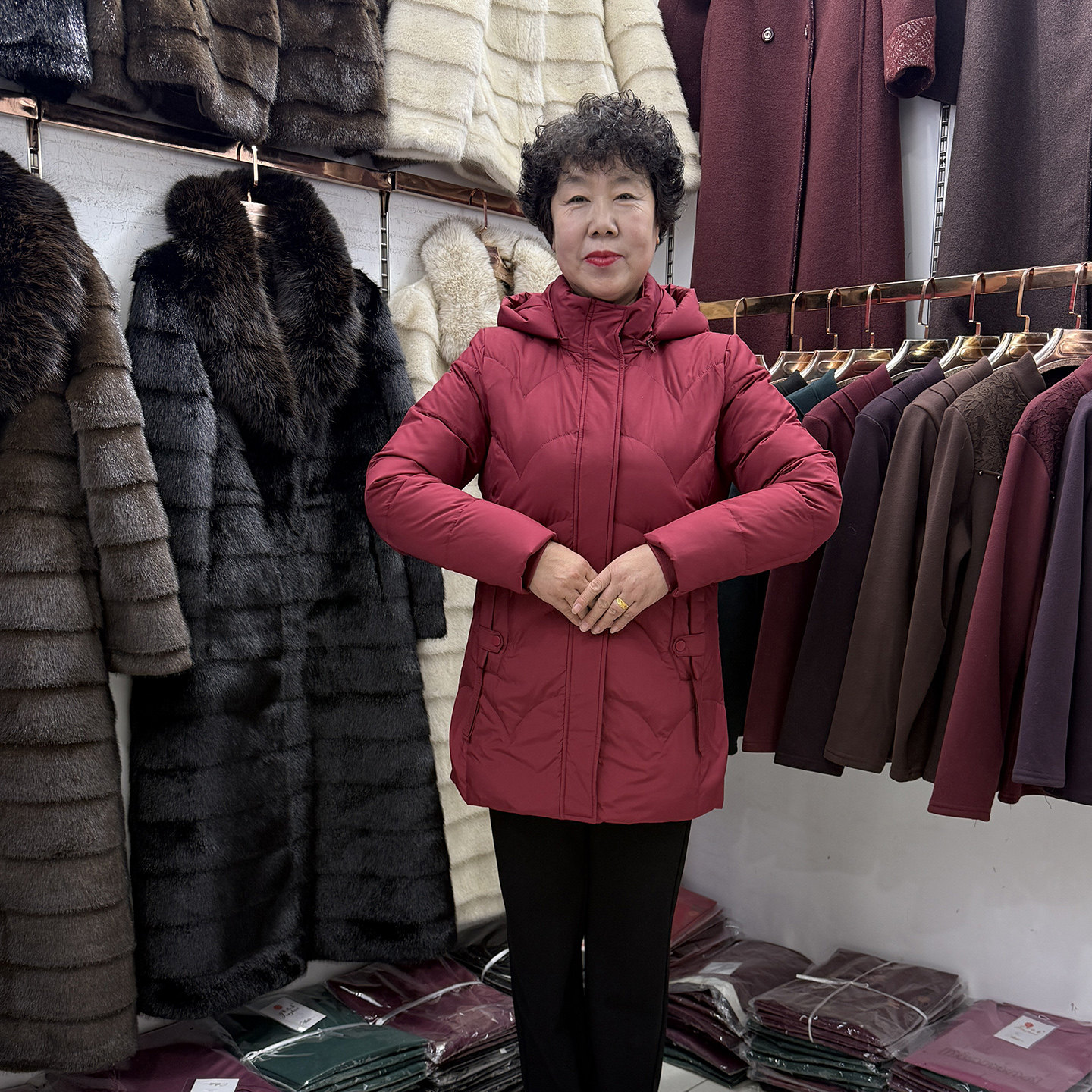 【羽绒服】中老年冬装新款休闲连帽保暖外套女中长款收腰奶奶装,女装/女士精品,中老年女装,淘宝优惠券,粉丝福利购,淘宝优惠卷