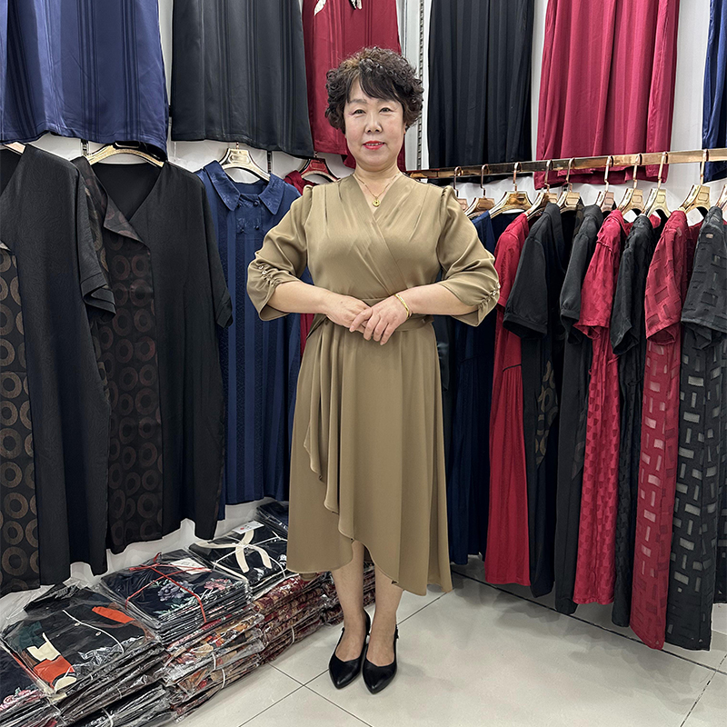 中年妈妈春夏洋气连衣裙