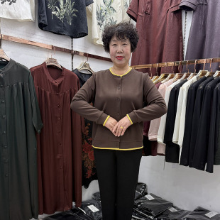中年人春秋新品圆领撞色休闲卫衣外套女棒球服假两件上衣妈妈开衫