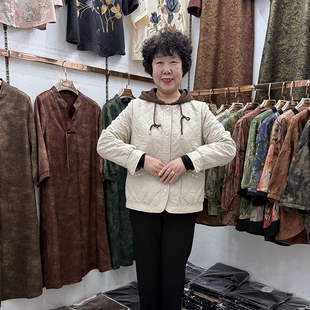 中年妈妈2025春装拼色格子连帽夹克外套女短款45岁小个子宽松风衣