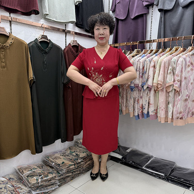 五一喜婆婆婚礼裙喜庆V领假两件套女夏气质妈妈妈婚宴红色连衣裙