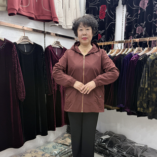 2025宽松夹克奶奶装 休闲连帽风衣外套中长款 新款 200斤胖妈妈秋季