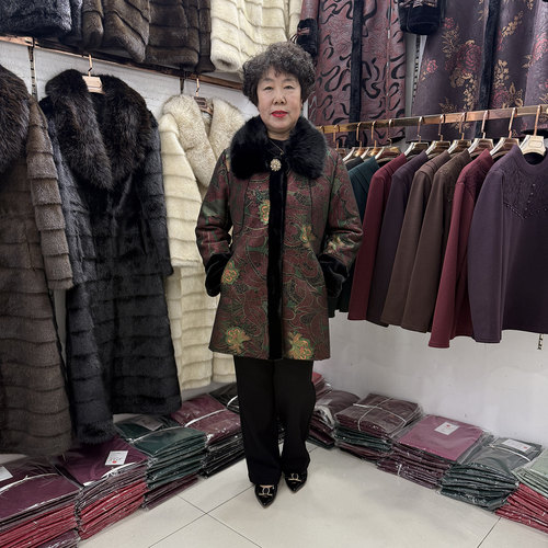 中老年冬装防寒保暖皮毛一体外套女小个子翻领奶奶保暖貂绒上衣