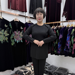 【春装新品】妈妈圆领长袖t恤衫女中长款内搭宽松显瘦休闲打底衫
