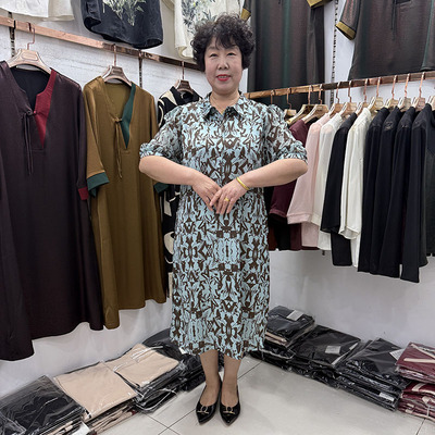 四十五岁母亲夏装翻领真丝中袖复古连衣裙女妈妈显瘦洋气中长大码
