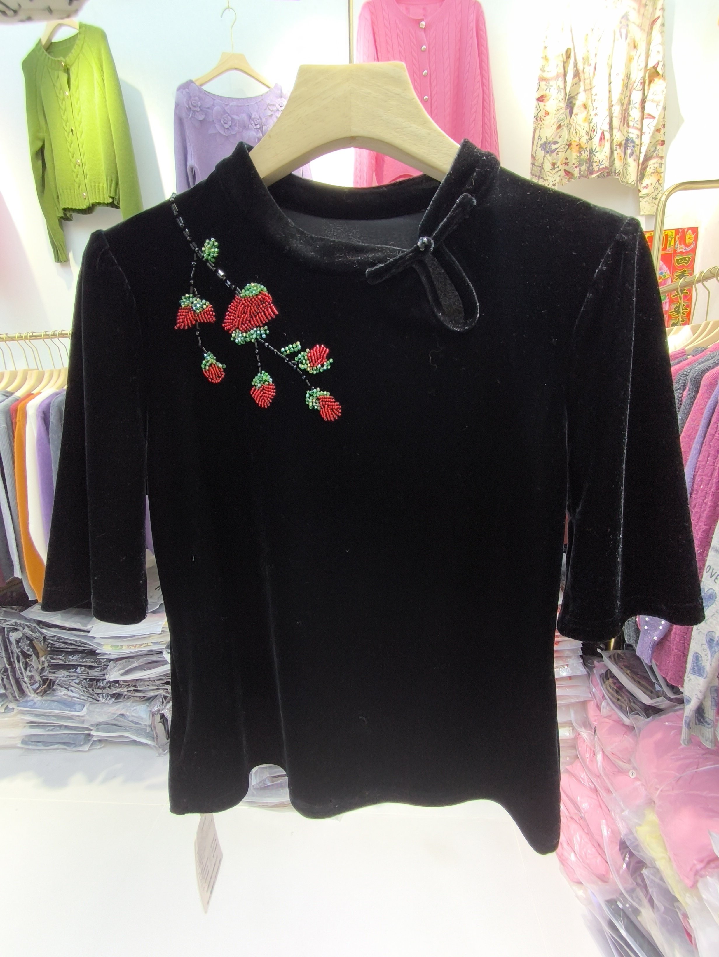 欧洲站2025年秋季新中式国风重工钉珠刺绣丝绒衬衫女修身百搭上衣