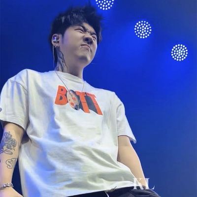 capper同款城市客厅巡演BOTT短袖