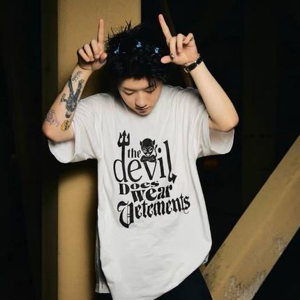 MerryWannaBe MWB capper同款音乐节小恶魔英文标语美式短袖T恤