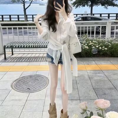 白色长袖收腰绑带衬衫女款2026新款春装独特漂亮巨好看高级感上衣