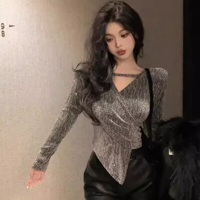纯欲辣妹性感v领上衣女秋冬不规则显身材绝美别致烫钻打底衫内搭