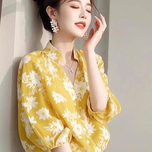 女港风复古时髦碎花上衣 独特漂亮小衫 夏季 高级感半袖 绝美真丝衬衫