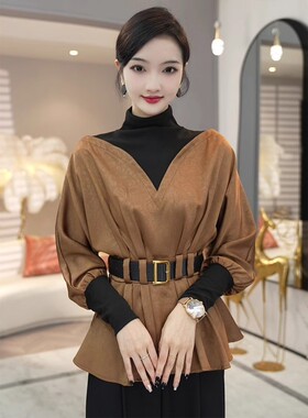 初秋穿搭高级感2025早秋新款上衣法式轻奢气质假两件带腰带衬衫