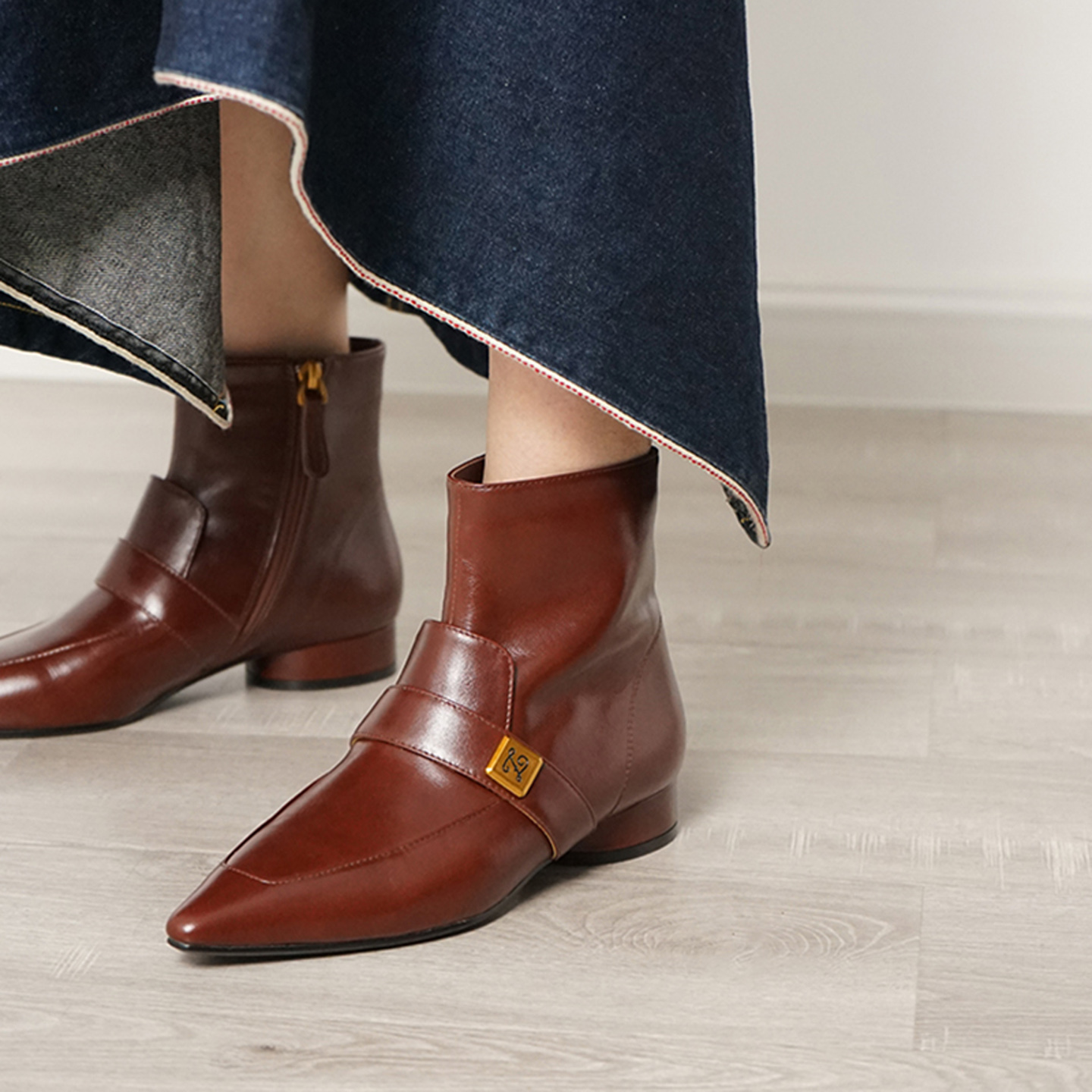 复古尖头貌美短靴及踝靴女