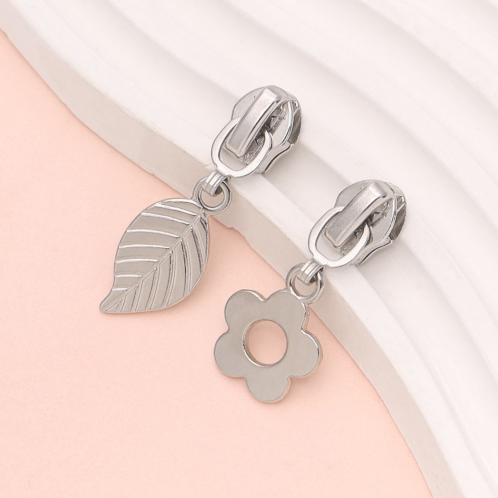 [有锁]5号尼龙拉链花朵叶子拉头锌合金服饰箱包类适用,居家布艺,拉链,淘宝优惠券,粉丝福利购,淘宝优惠卷