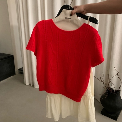 红色圆领短袖麻花针织衫女春款