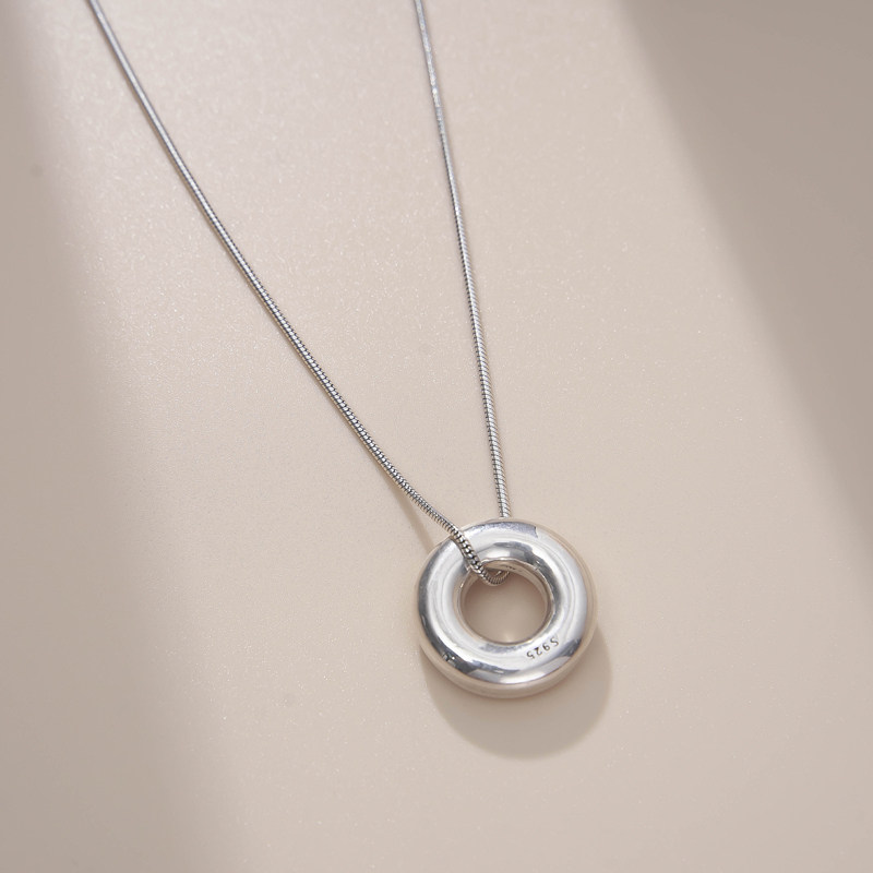 原创设计圆环形纯银项链小众高级感2021新款时尚冷淡风个性银吊坠
