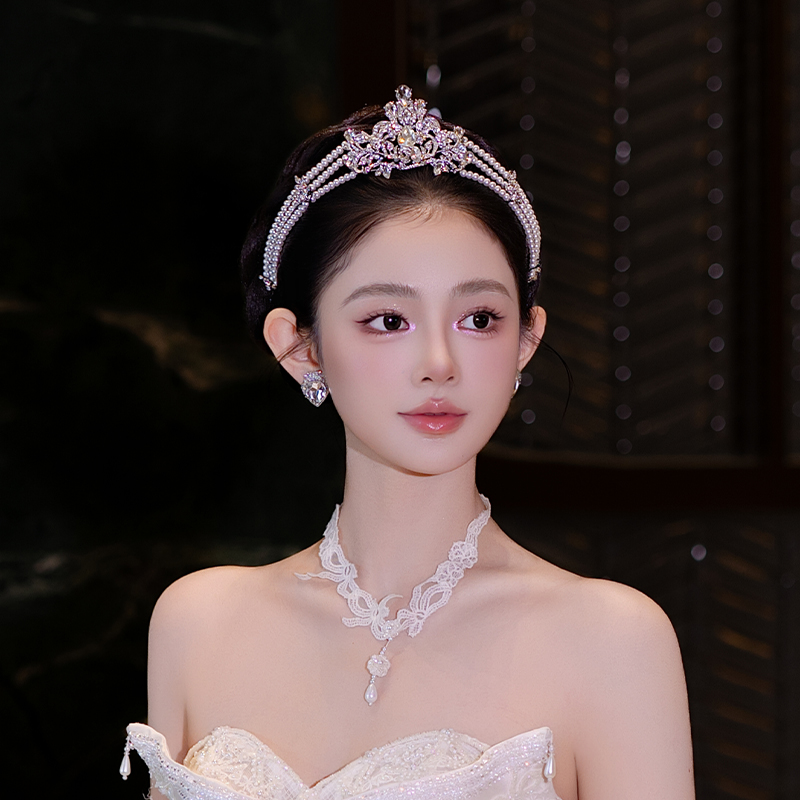 法式新娘头饰珍珠皇冠婚纱礼服配饰高级感轻奢甜美公主风结婚发饰