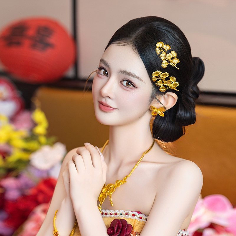 新款氛围感新娘头饰新中式金色小众高级银杏树叶订婚礼服晨袍配饰图片