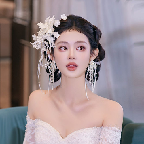 白色新娘发饰唯美法式蕾丝花朵串珠流苏氛围感婚纱礼服造型配饰品