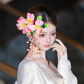 新娘发饰甜美粉色系新中式 晨袍立体感花瓣串珠流苏古典旗袍配饰品