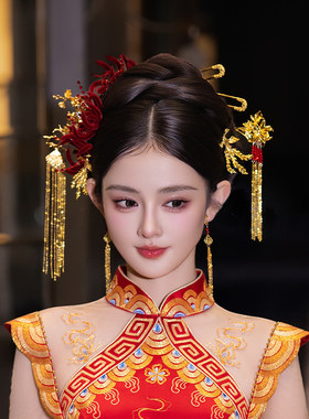 中式新娘金色凤凰流苏步摇复古红色绒花龙凤褂秀禾高级感造型发饰