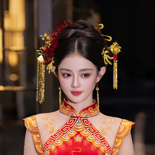 中式新娘金色凤凰流苏步摇复古红色绒花龙凤褂秀禾高级感造型发饰