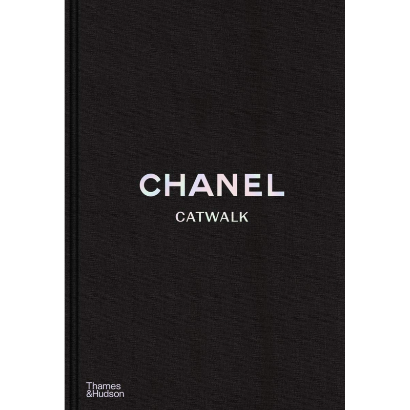 香奈儿Chanel书catwalk
