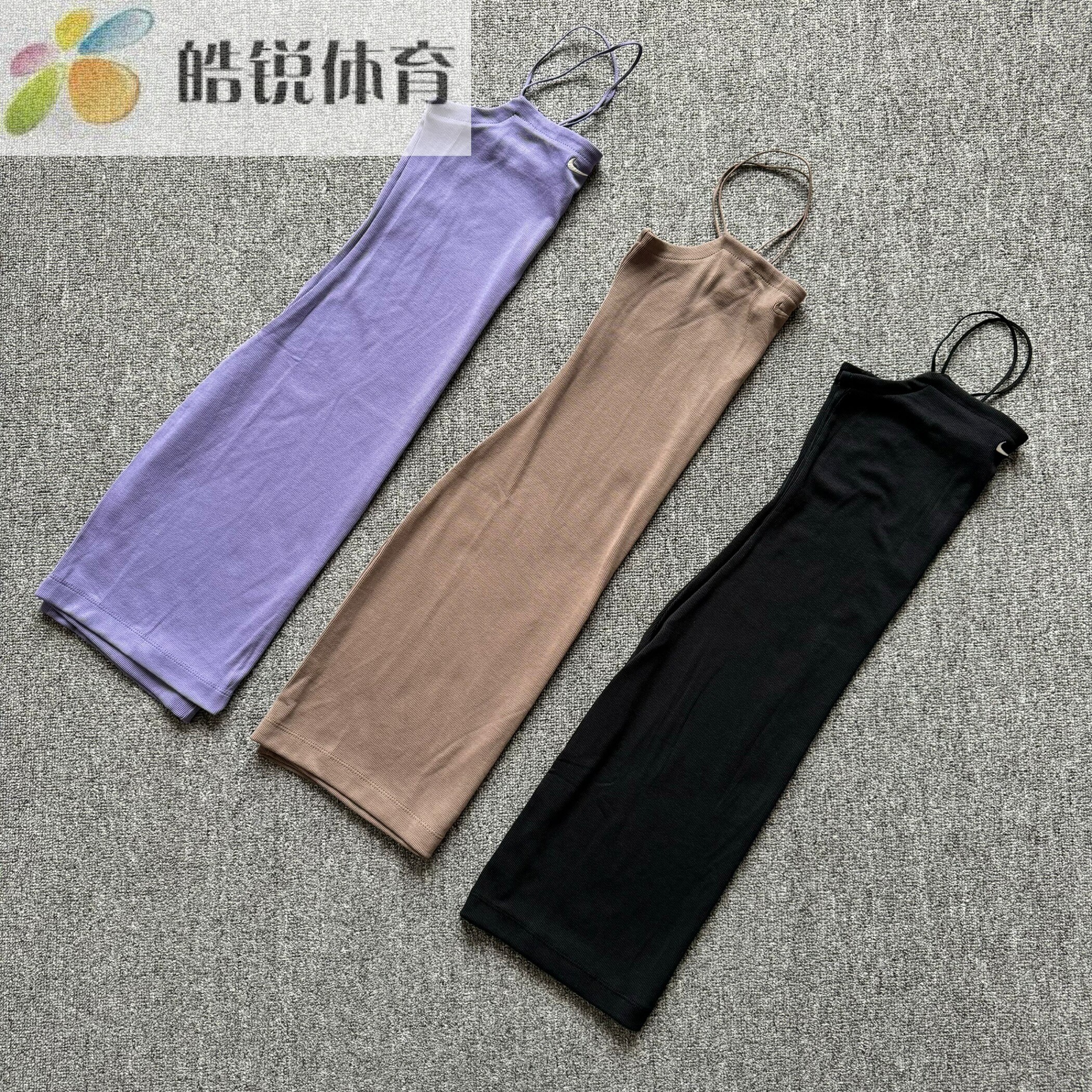 Nike耐克女子刺绣标紧身罗纹吊带针织休闲透气连衣裙 FN4158