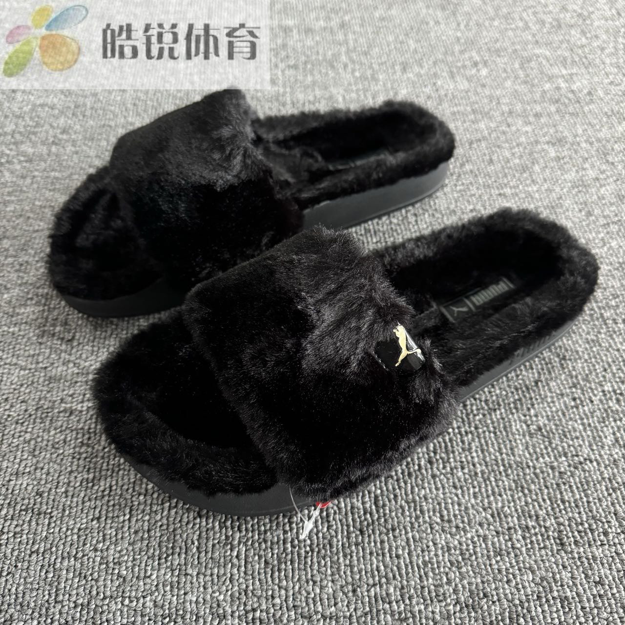 皓锐体育 彪马 Puma 女子毛绒绒运动休闲一字凉拖鞋 385803-01-03
