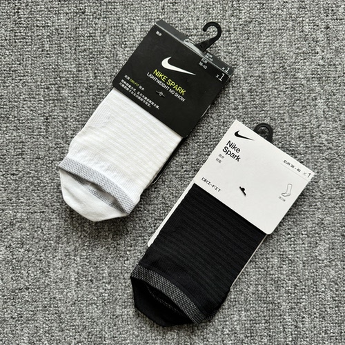 Nike Dri-Fit耐克男女同款速干透气跑步训练休闲运动短袜DA3589
