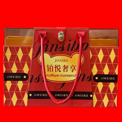 铂悦奢享什锦礼盒亚克力盖1350g