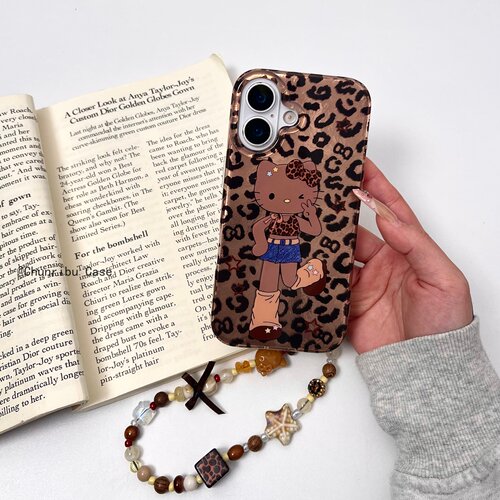 春日部防卫队Fighting｜可爱卡通豹纹黑皮辣妹大长腿kt猫适用苹果17/16promax手机壳挂绳日韩iphone15/14/13