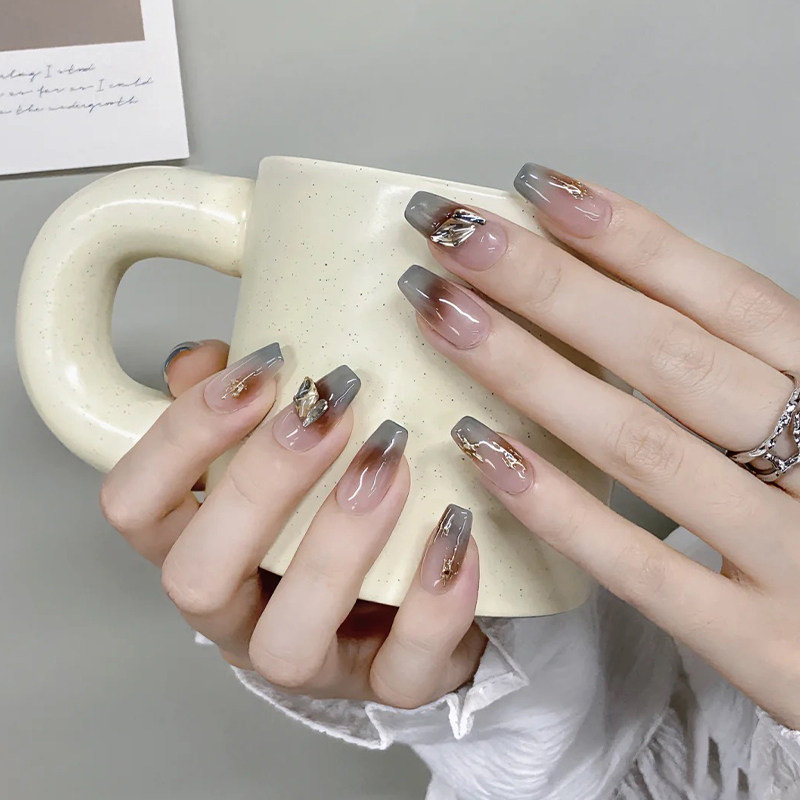 定制高级感纯欲风日式中长款美甲贴琥珀片冰透晕染渐变显白穿戴甲