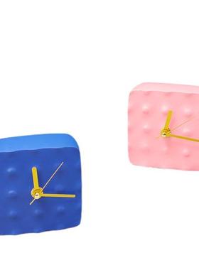 现代简约创意客厅钟表摆件样板房售楼处家居座钟装饰品树脂摆件