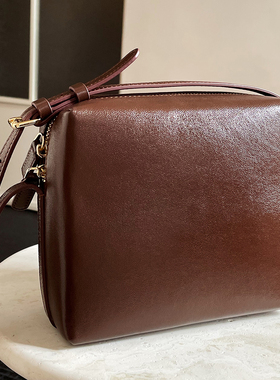 CTANDJIM还得是r0w家方盒子巧克力包 头层牛皮时髦尖子生长期主义