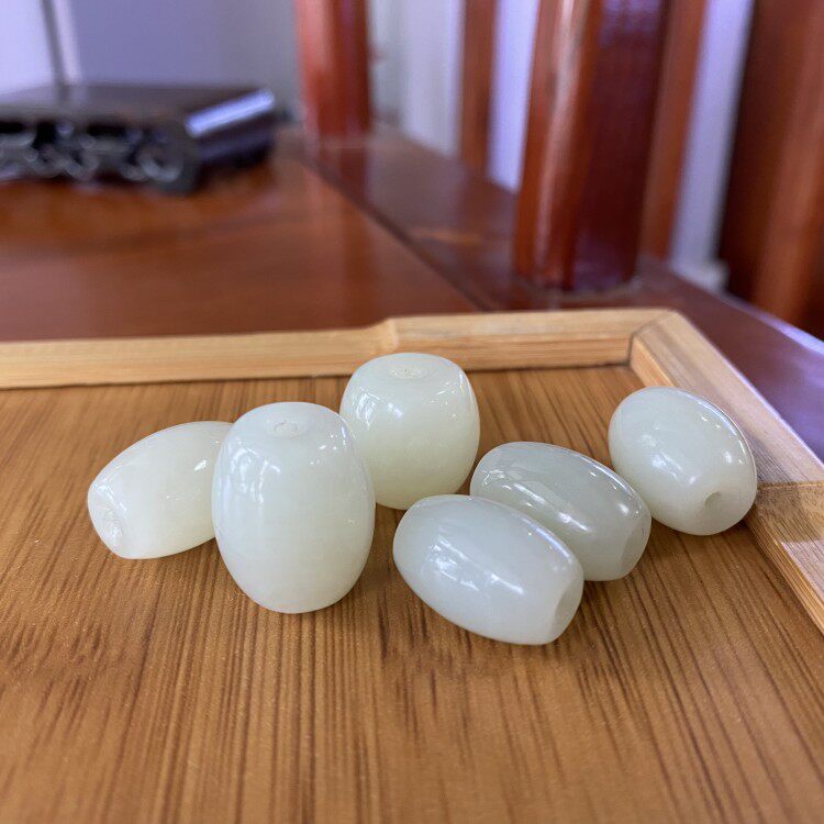 新疆和田白玉路路通鼓珠籽料散珠老形珠手链项链配饰配珠苹果珠