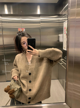 MOMENTHOME 温柔欧尼*V领慵懒风宽松长袖针织毛衣开衫外套女春