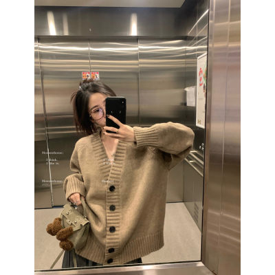MOMENTHOME 温柔欧尼*V领慵懒风宽松长袖针织毛衣开衫外套女秋冬