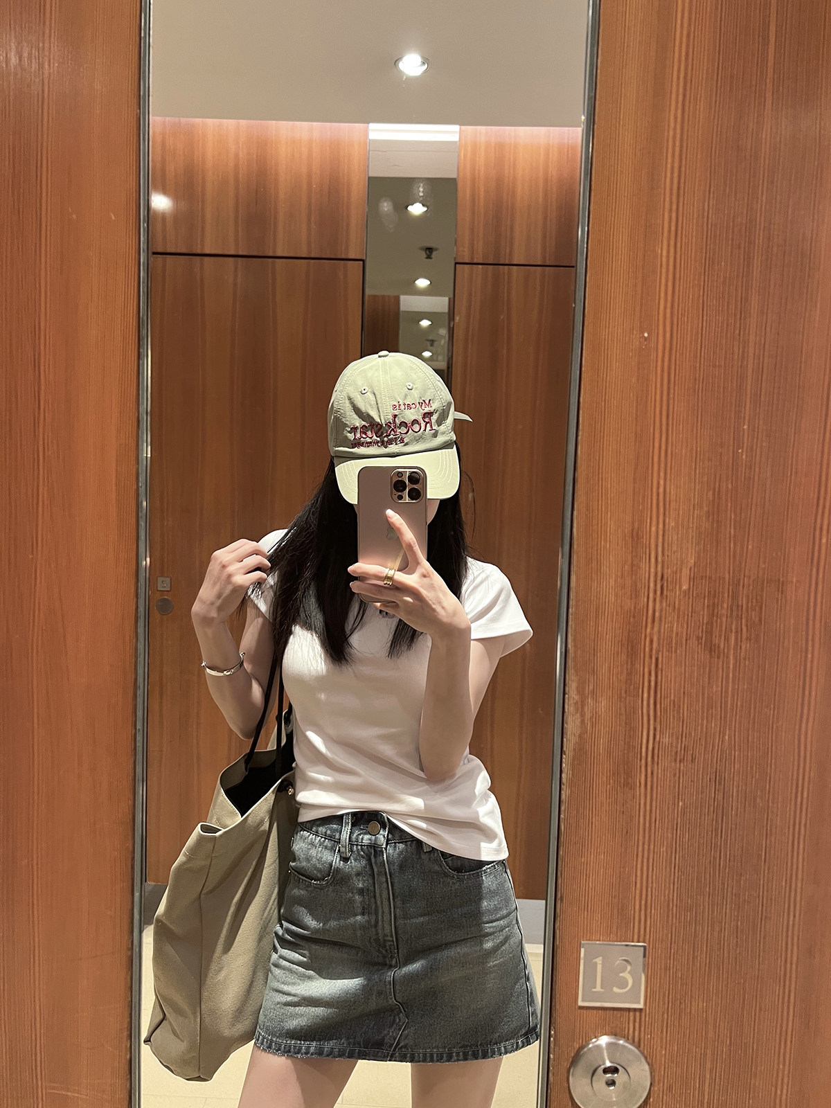 MOMENTHOME圆领正肩T图片