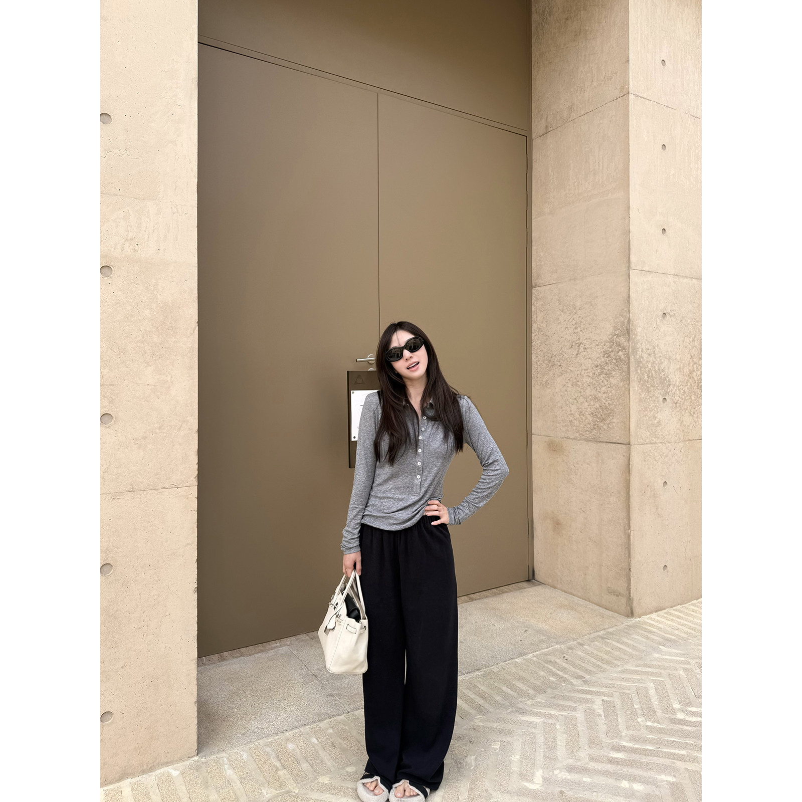 软糯轻盈醋酸山羊绒直筒裤女夏图片