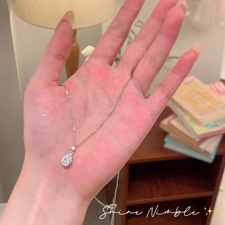 水滴锆石钛钢项链配饰女轻奢小众高级感锁骨链气质百搭choker颈链