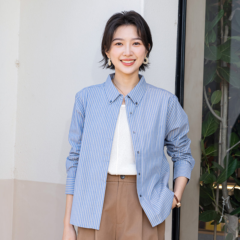 YUN韫春季轻奢翻领条纹女衬衫