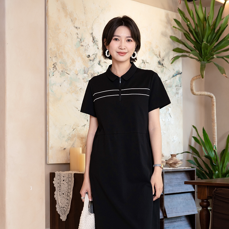 韫夏季POLO领显瘦针织棉连衣裙