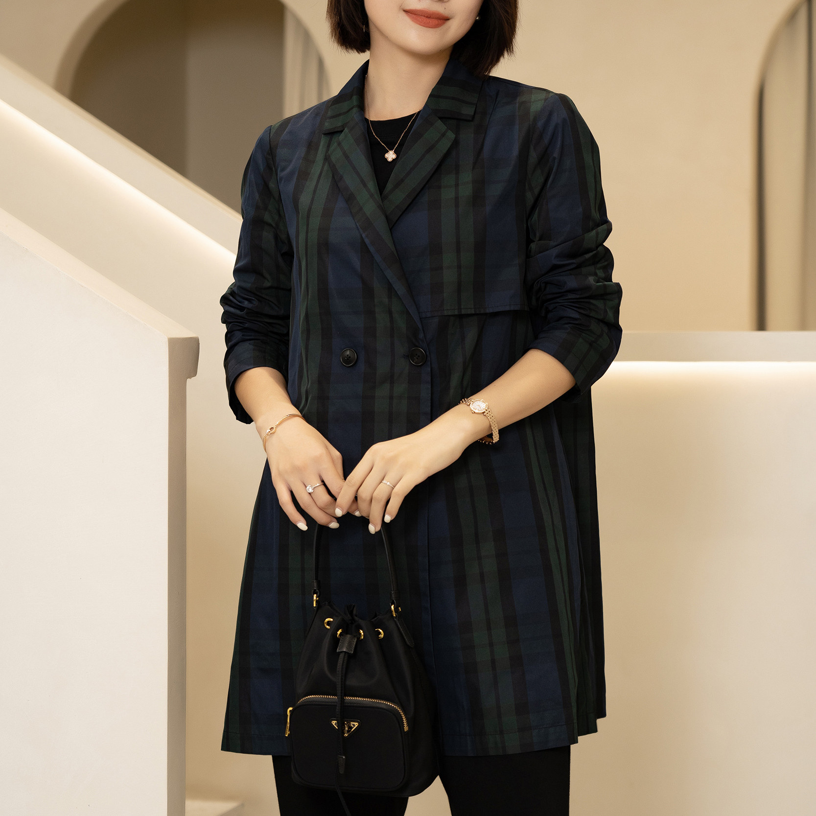 2025秋季女装西装领双排扣风衣