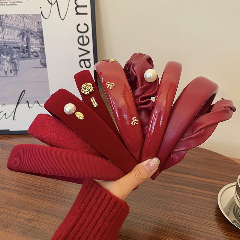 复古港风安可拉红高颅顶发